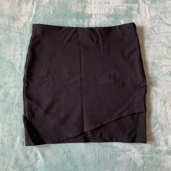 Sunday Best (Aritzia) Primrose Skirt - Picture 4 of 4